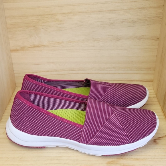 LL Bean Women's Back Cove Slip-Ons New - Picture 3 of 9